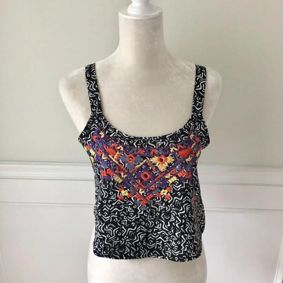 Xhilaration Boho Embroidered Crop Tank Top M - Picture 2 of 6